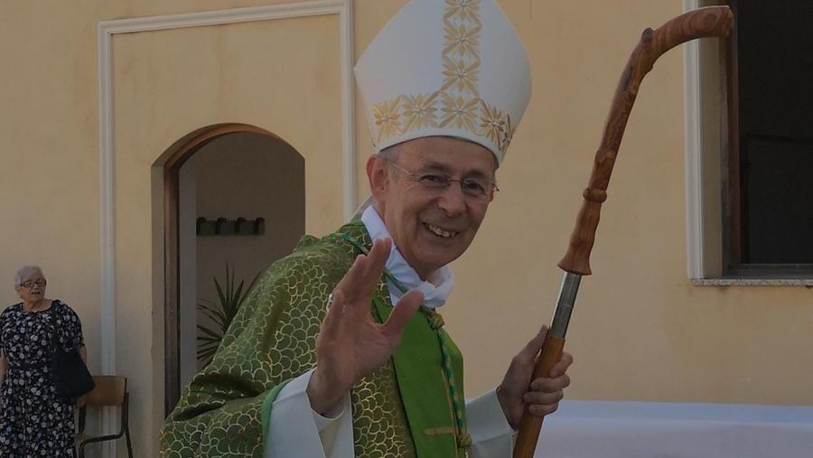 Il vescovo di Nuoro «Basta con il pessimismo, ora guardiamo al futuro